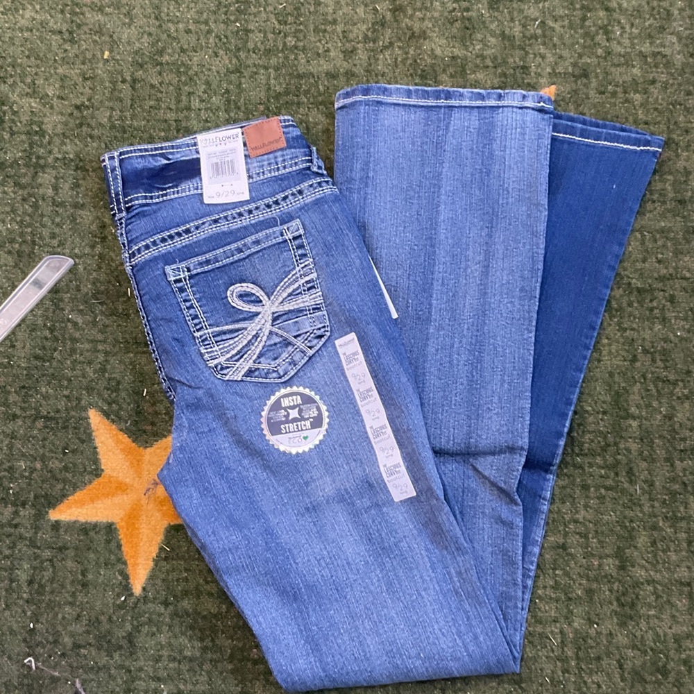 Wallflower INSTASTRETCH® LUSCIOUS CURVY BOOTCUT JEANS